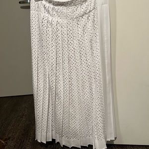 Tory burch white pleated shirt size 2